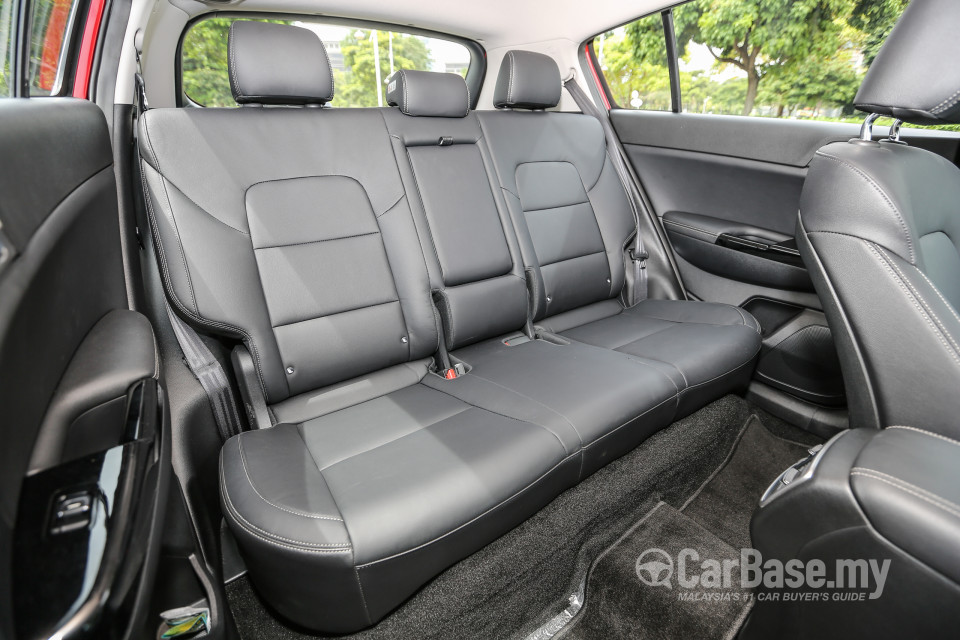 Kia Sportage QL (2016) Interior