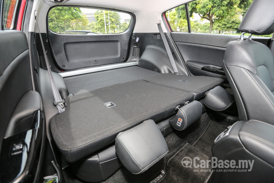 Kia Sportage QL (2016) Interior