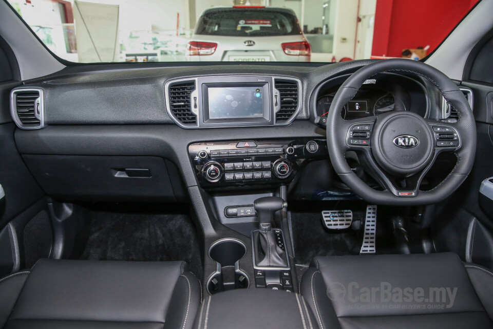 BMW i4 G26 (2022) Interior