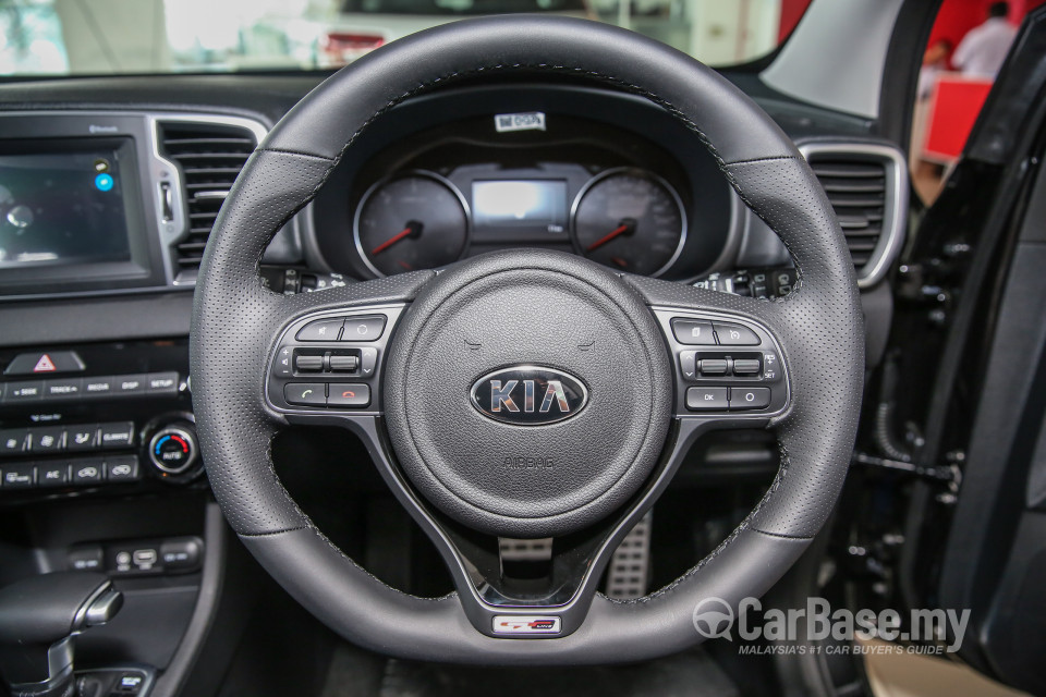 Kia Sportage QL (2016) Interior
