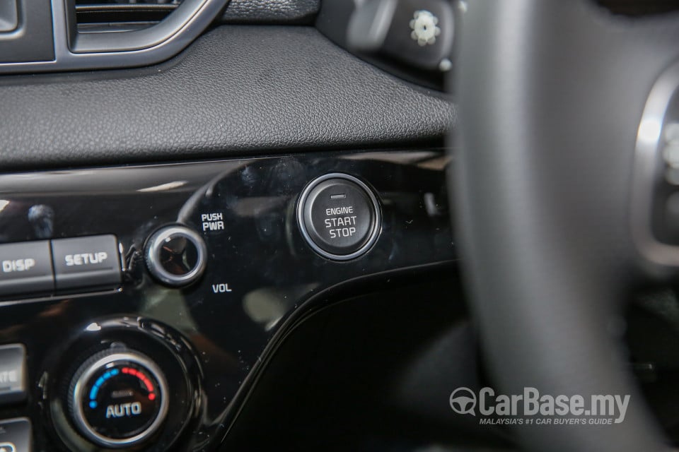 Kia Sportage QL (2016) Interior