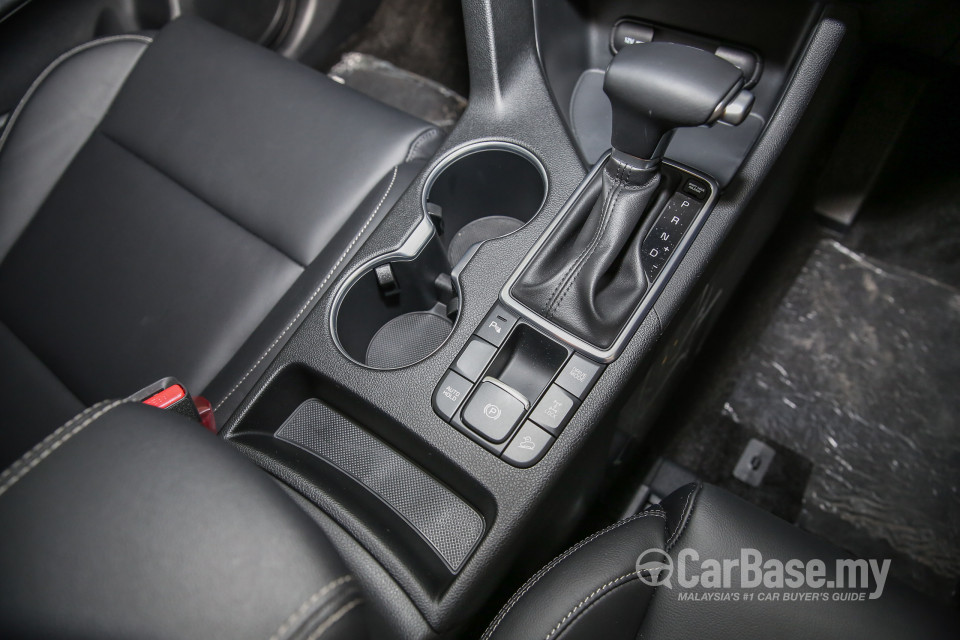 Kia Sportage QL (2016) Interior