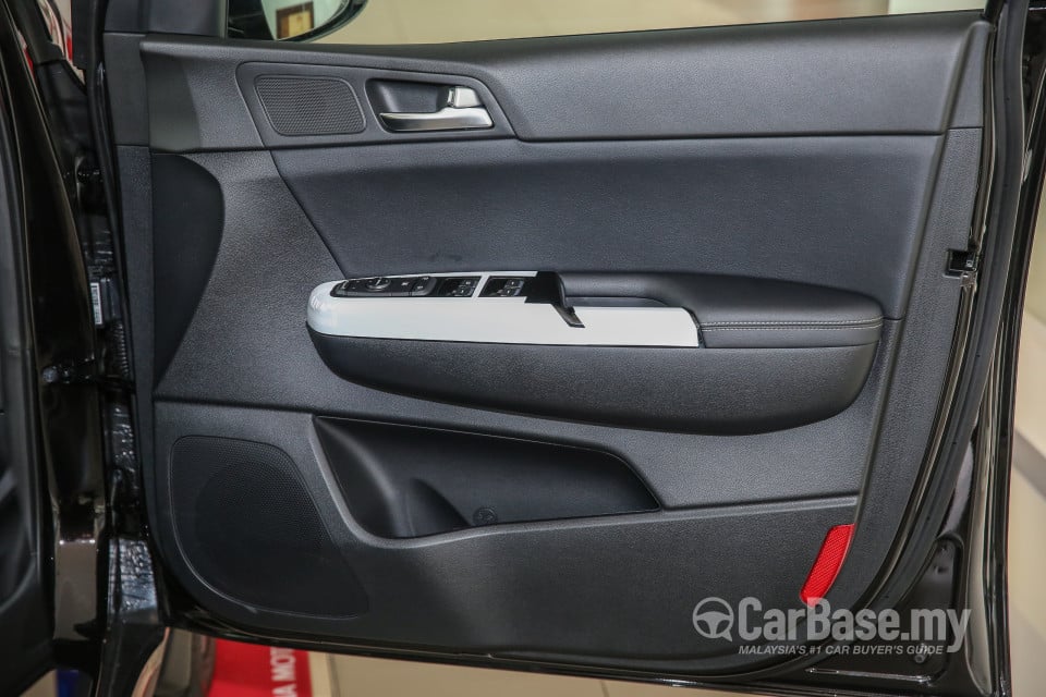 Kia Sportage QL (2016) Interior