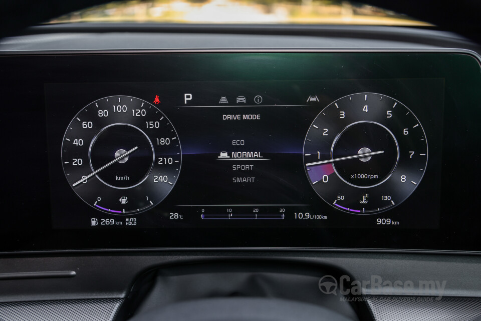 Kia Sportage NQ5 (2024) Interior