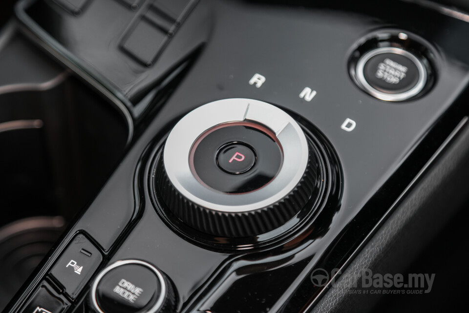 Kia Sportage NQ5 (2024) Interior