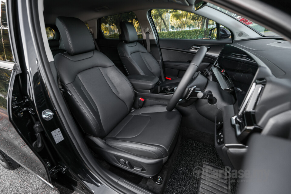 Kia Sportage NQ5 (2024) Interior