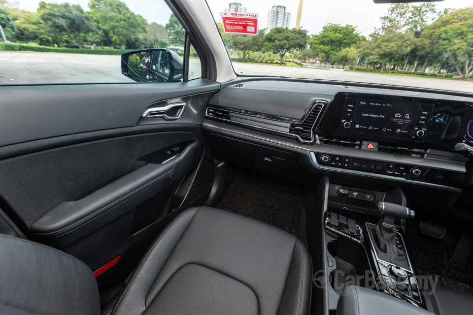 Kia Sportage NQ5 (2024) Interior