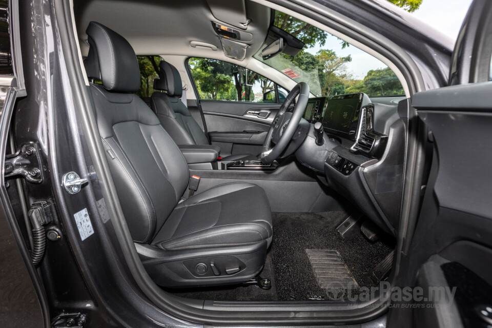 Kia Sportage NQ5 (2024) Interior
