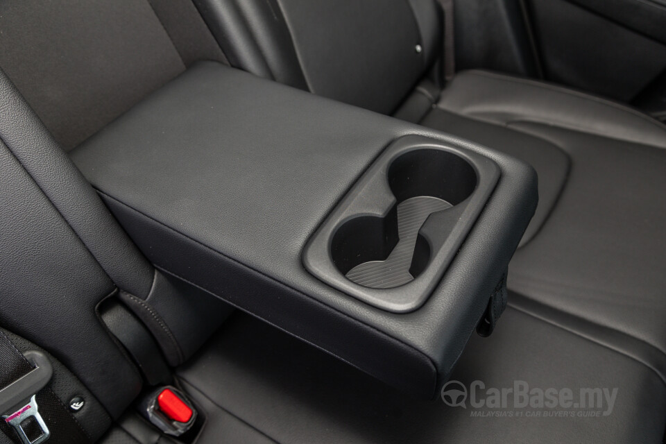 Kia Sportage NQ5 (2024) Interior