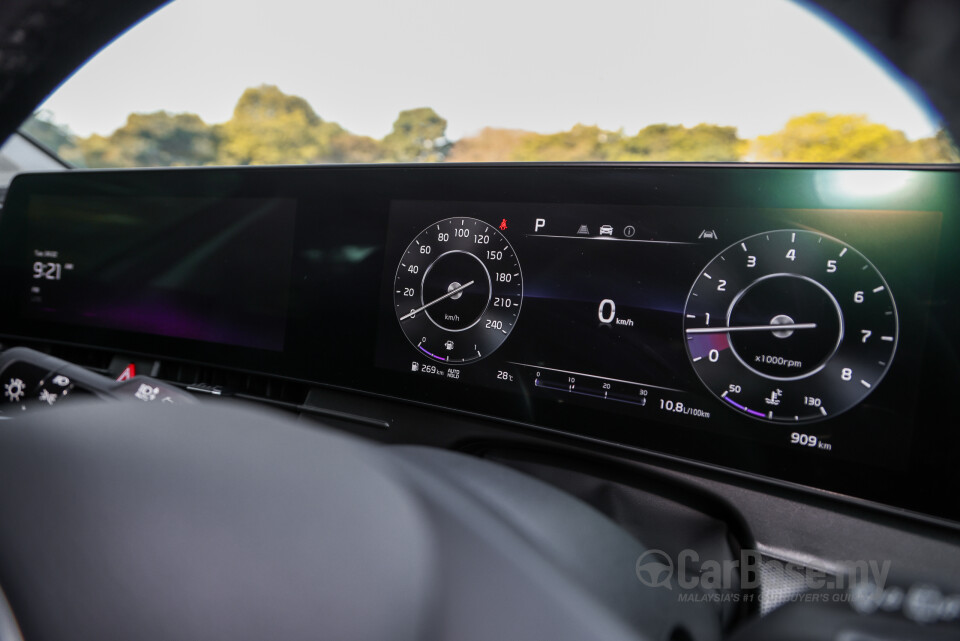 Kia Sportage NQ5 (2024) Interior