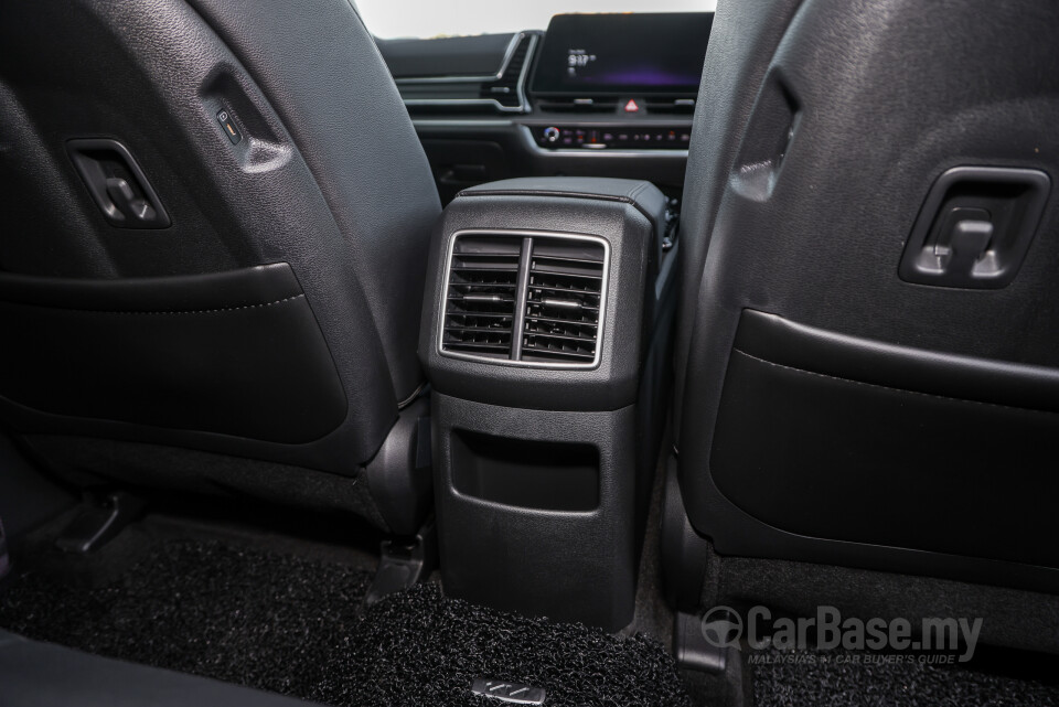 Kia Sportage NQ5 (2024) Interior
