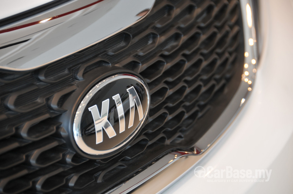 Kia Sorento Mk2 Facelift (2013) Exterior