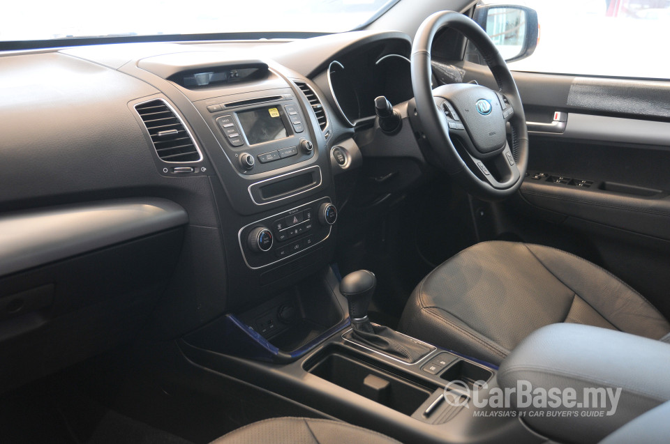 Kia Sorento Mk2 Facelift (2013) Interior