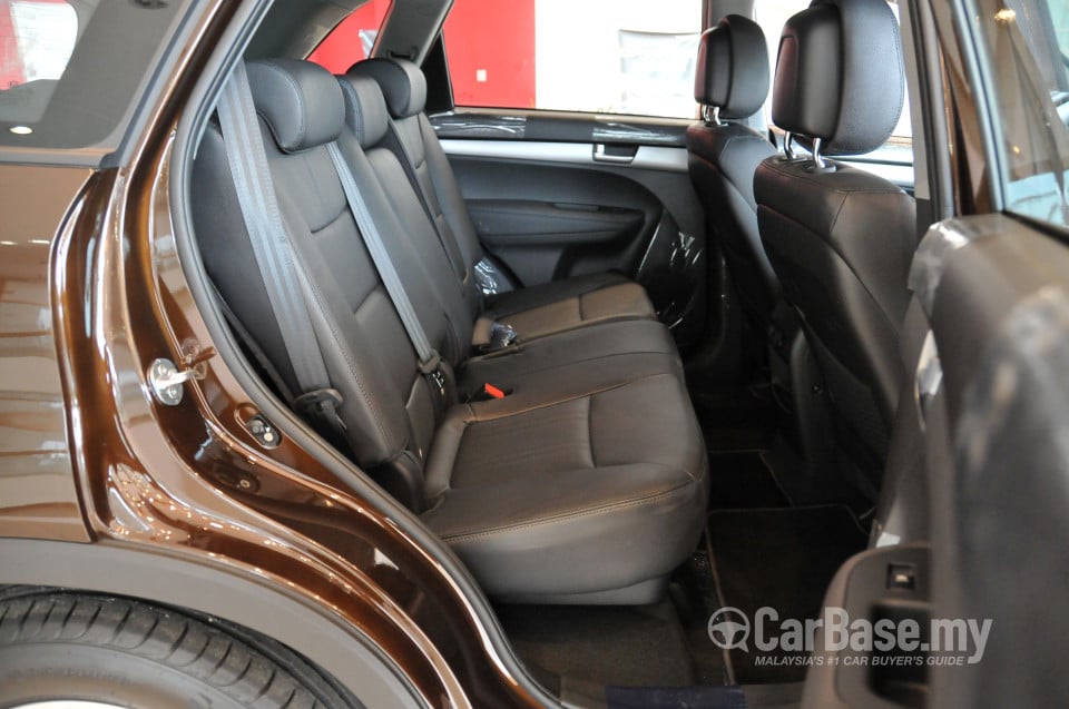 Kia Sorento Mk2 Facelift (2013) Interior