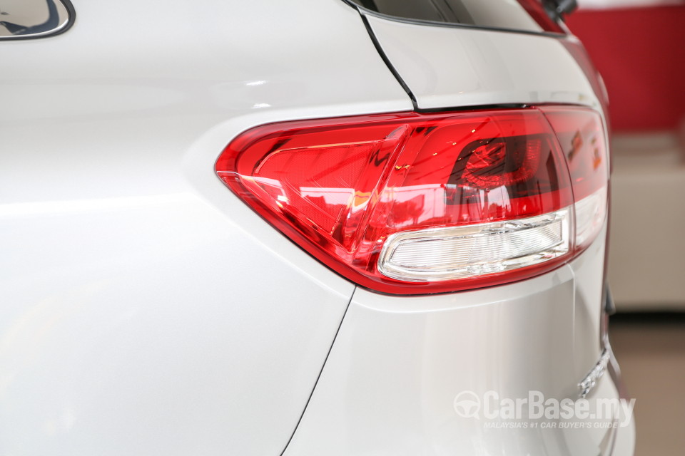 Kia Sorento UM (2016) Exterior