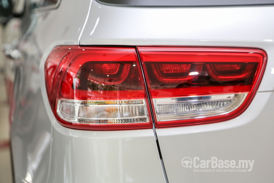 Kia Sorento UM (2016) Exterior