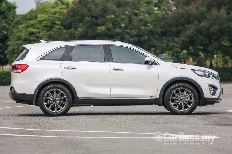 Kia Sorento UM (2016) Exterior