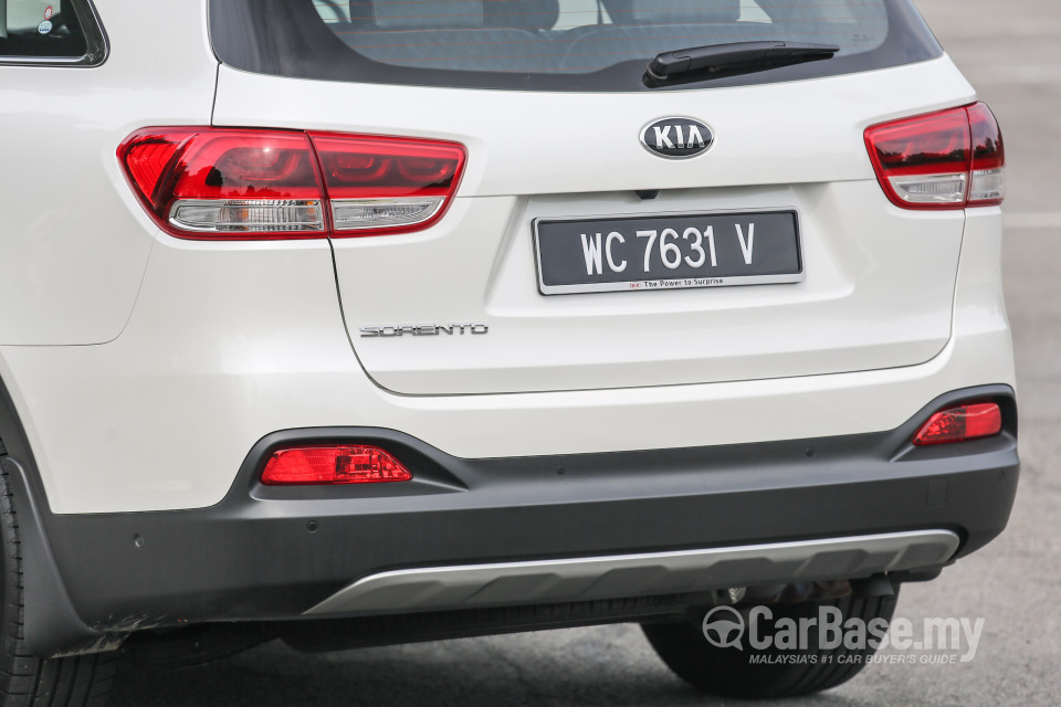 Kia Sorento UM (2016) Exterior