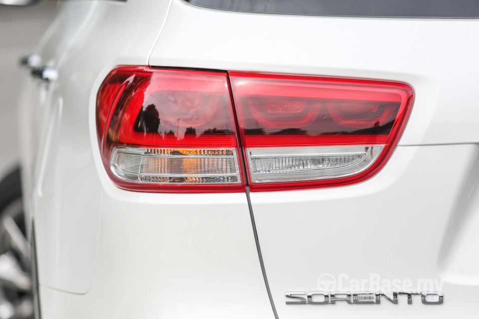 Kia Sorento UM (2016) Exterior
