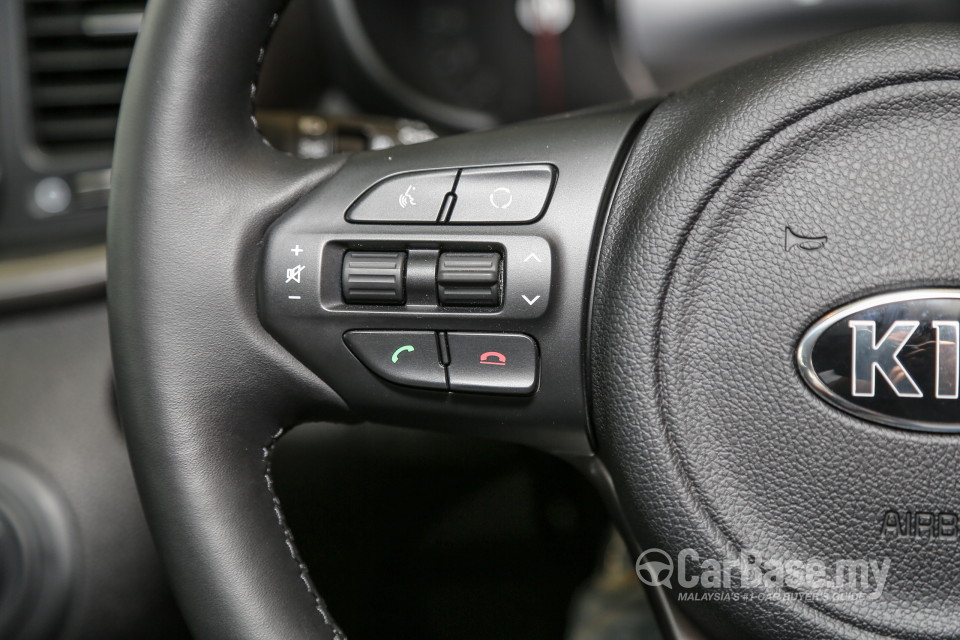 Kia Sorento UM (2016) Interior