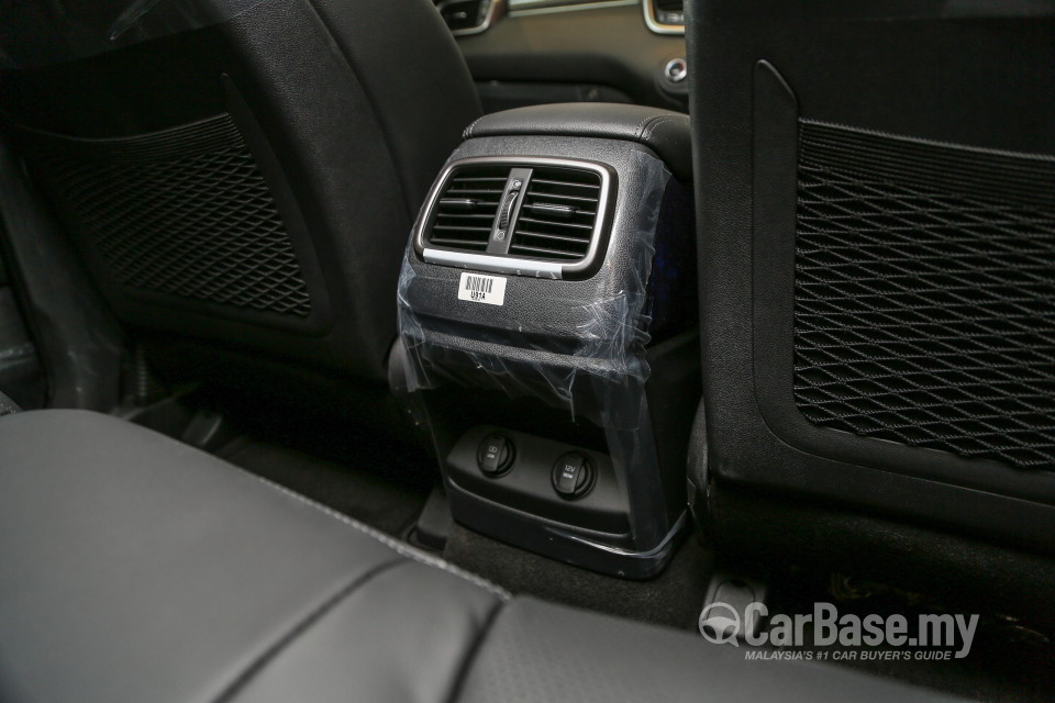 Kia Sorento UM (2016) Interior