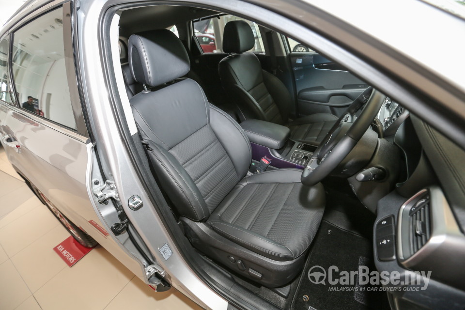 Kia Sorento UM (2016) Interior