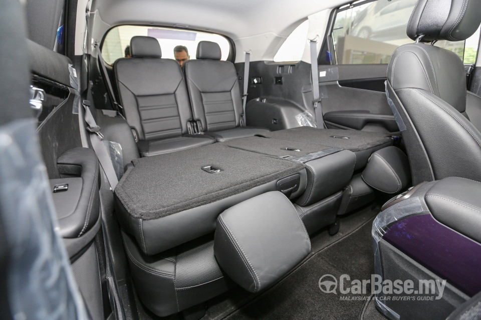 Kia Sorento UM (2016) Interior