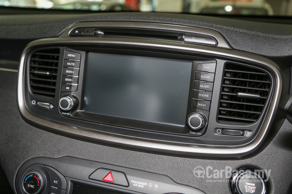 Kia Sorento UM (2016) Interior