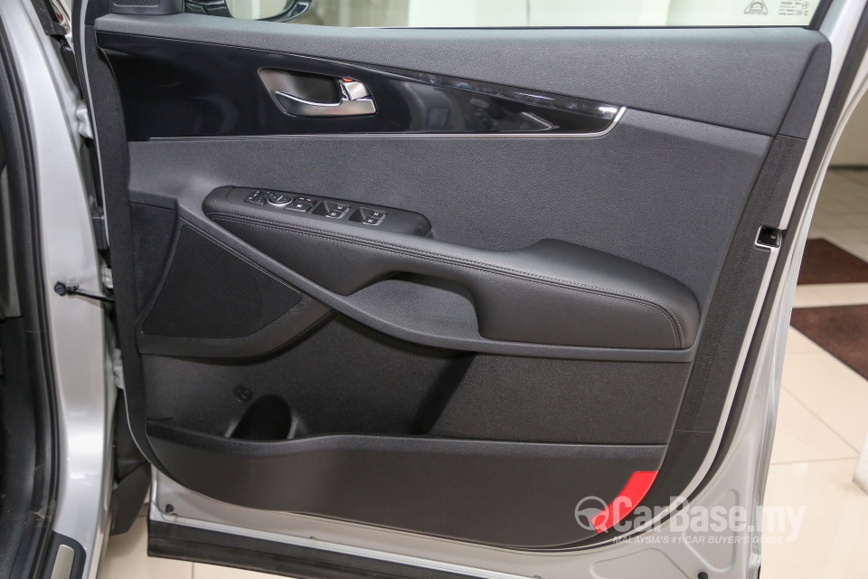 Kia Sorento UM (2016) Interior