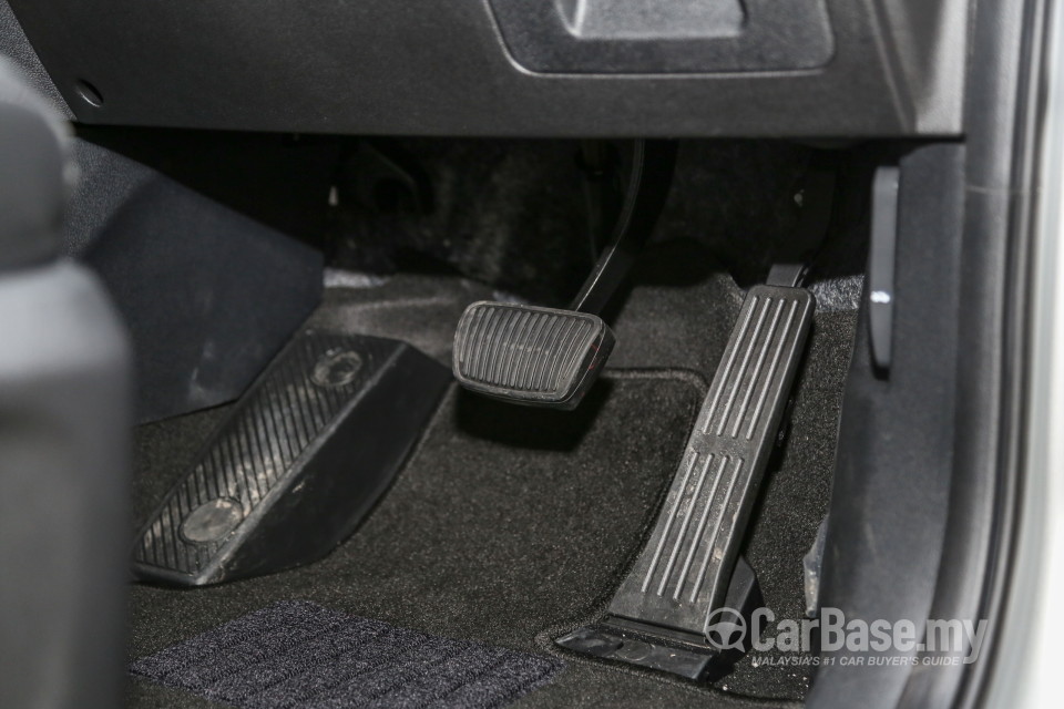 Kia Sorento UM (2016) Interior