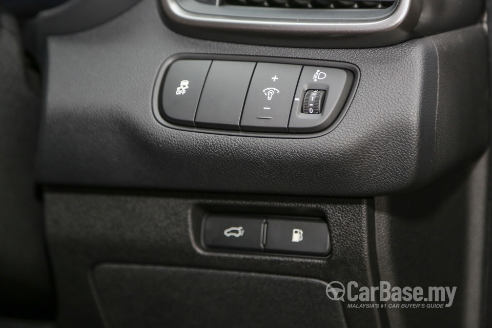 Kia Sorento UM (2016) Interior