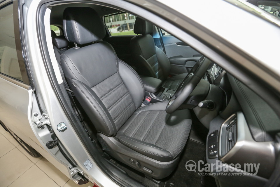 Kia Sorento UM (2016) Interior