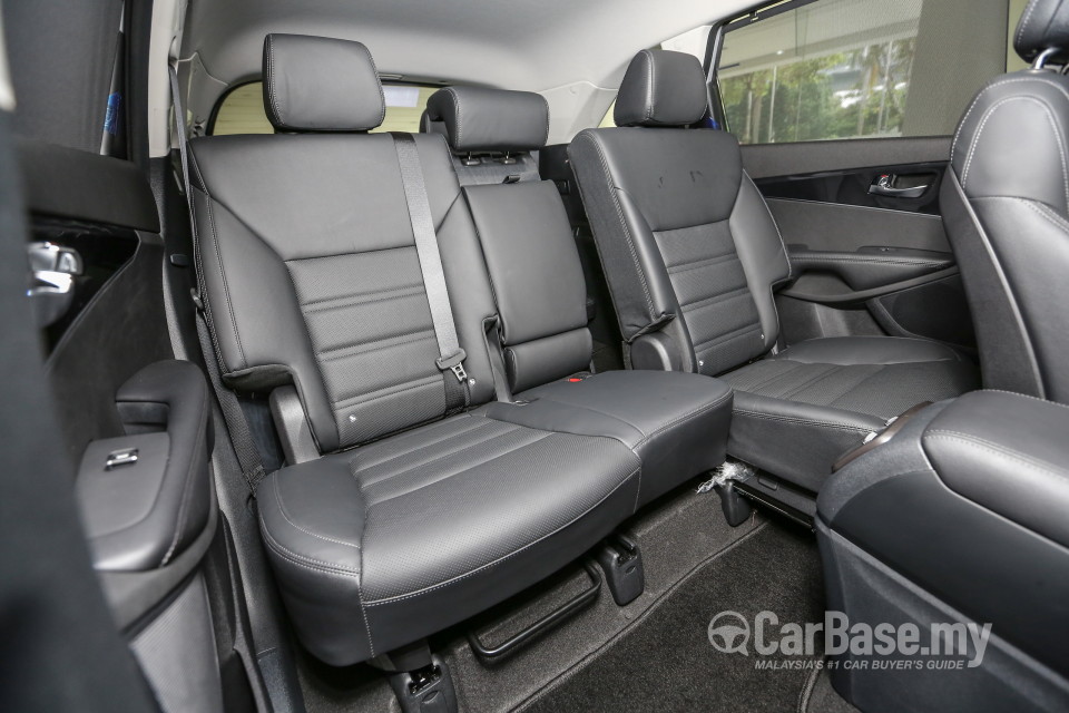 Kia Sorento UM (2016) Interior