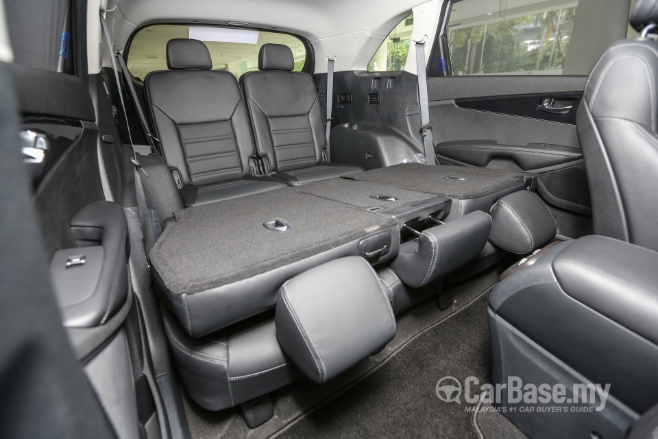 Kia Sorento UM (2016) Interior