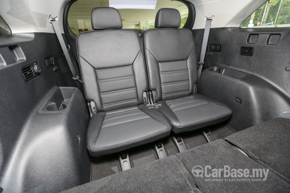 Kia Sorento UM (2016) Interior