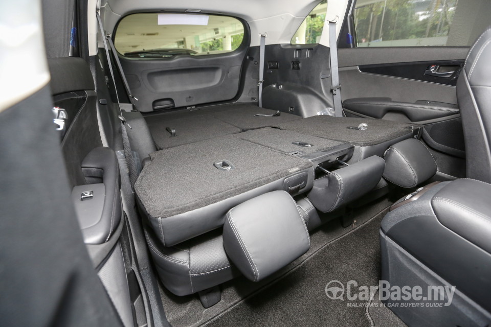 Kia Sorento UM (2016) Interior