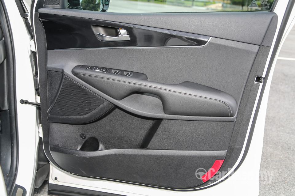Kia Sorento UM (2016) Interior