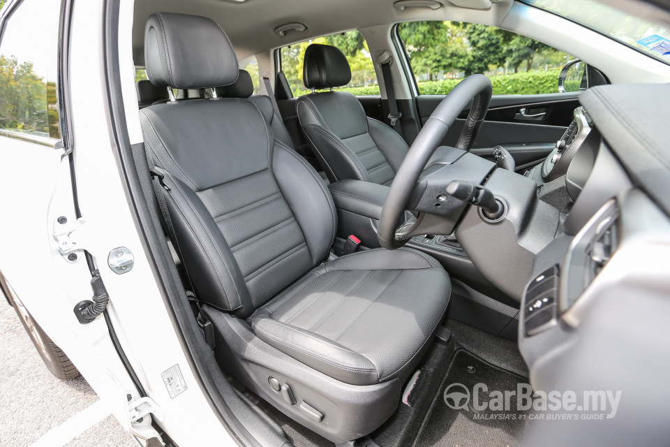 Kia Sorento UM (2016) Interior