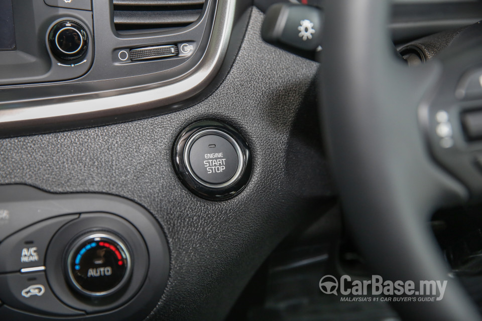 Kia Sorento UM (2016) Interior