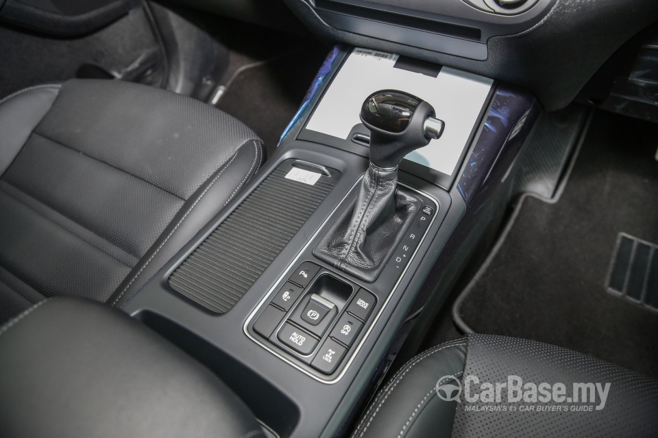Kia Sorento UM (2016) Interior