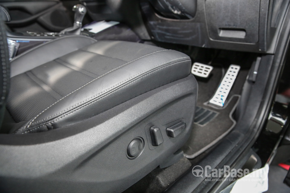 Kia Sorento UM (2016) Interior