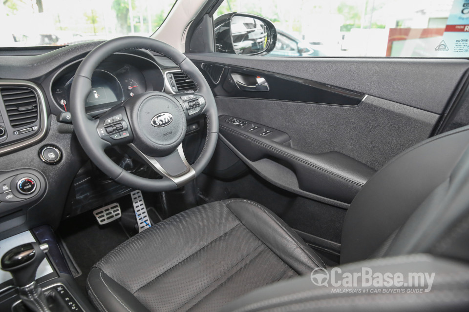 Kia Sorento UM (2016) Interior