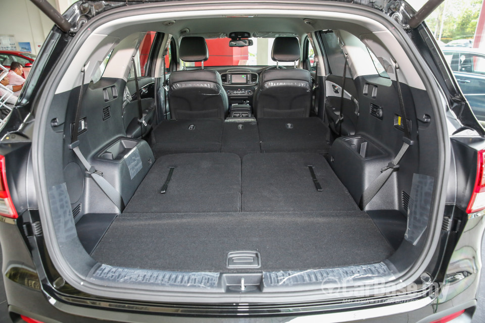 Kia Sorento UM (2016) Interior