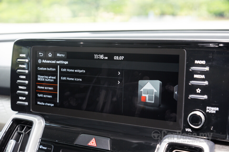 Kia Sorento MQ4 (2023) Interior