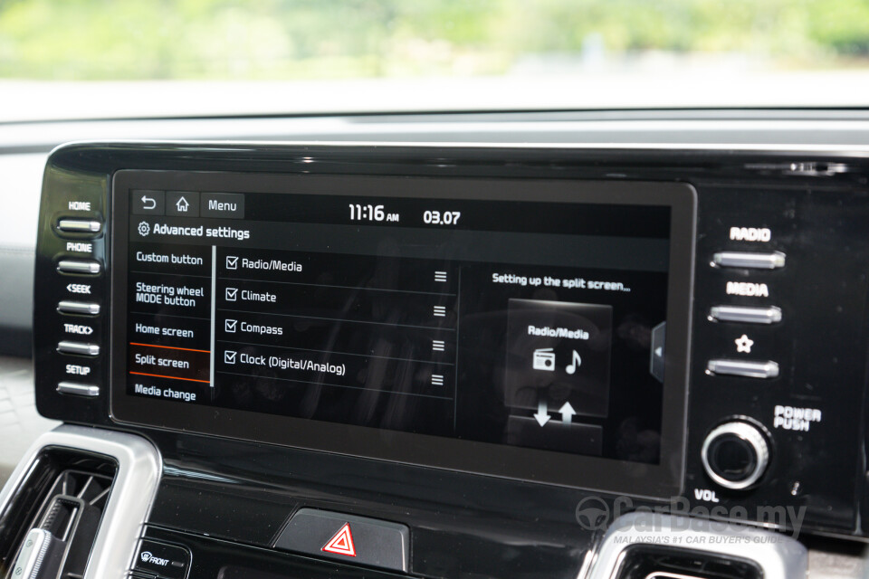 Kia Sorento MQ4 (2023) Interior