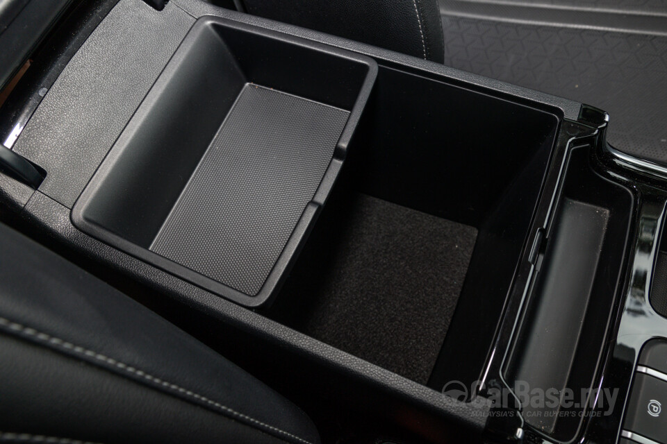 Kia Sorento MQ4 (2023) Interior