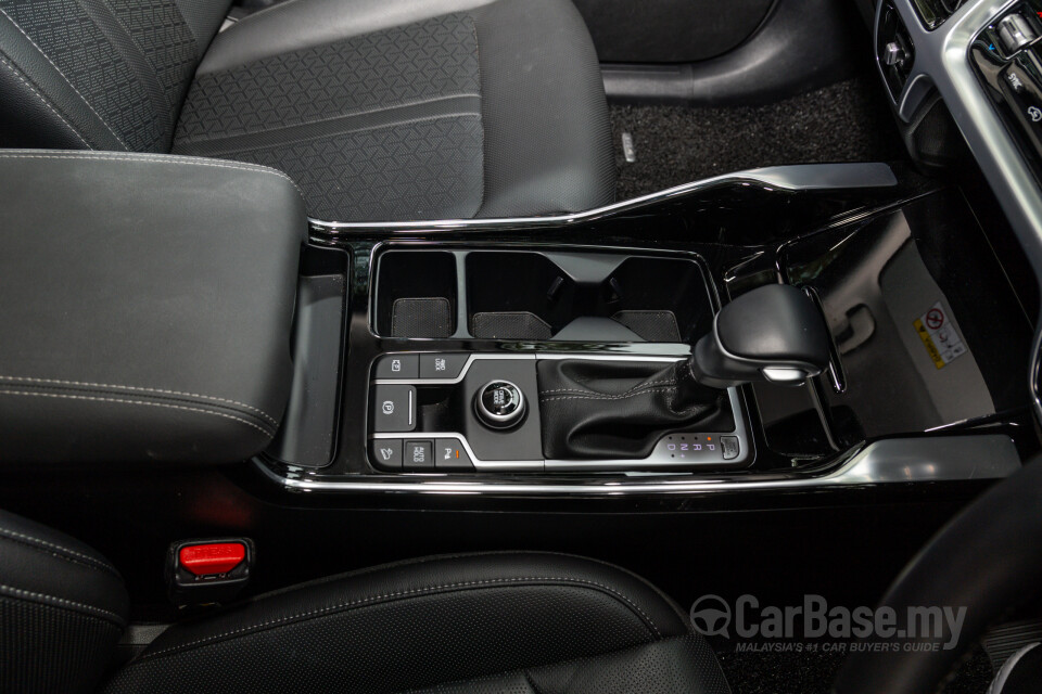 Kia Sorento MQ4 (2023) Interior