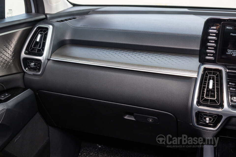 Kia Sorento MQ4 (2023) Interior