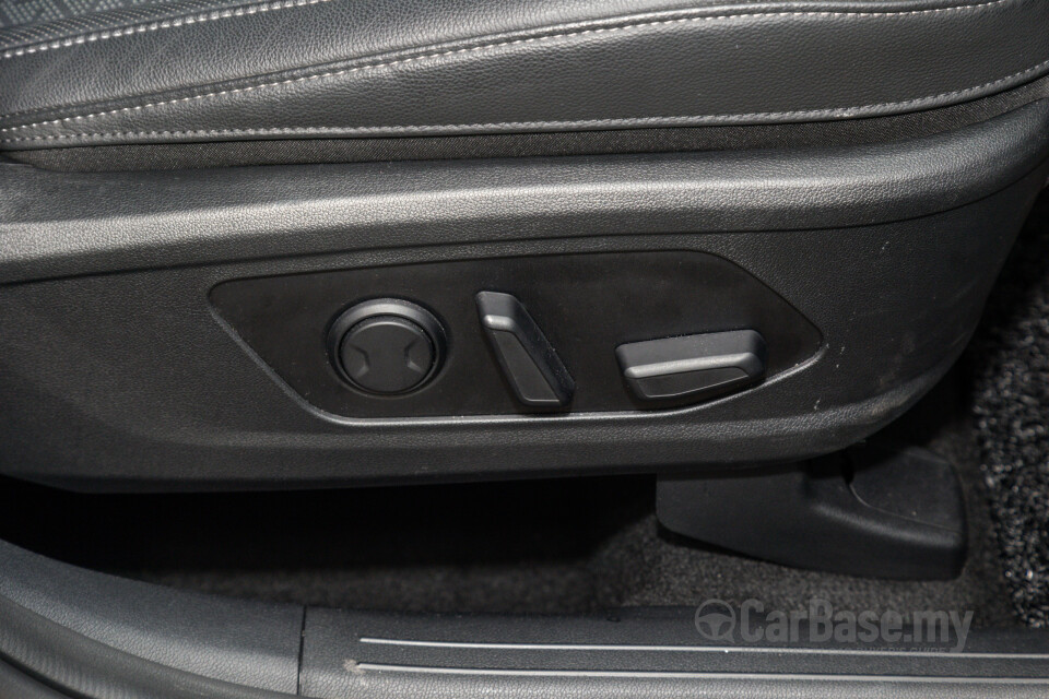 Kia Sorento MQ4 (2023) Interior