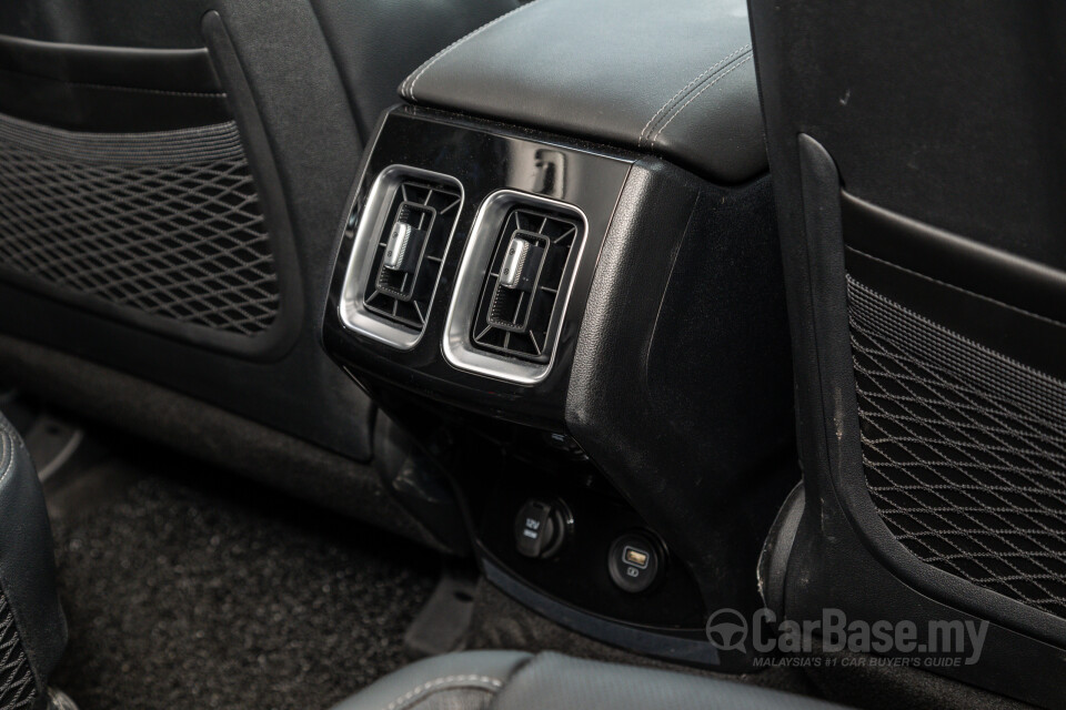 Kia Sorento MQ4 (2023) Interior